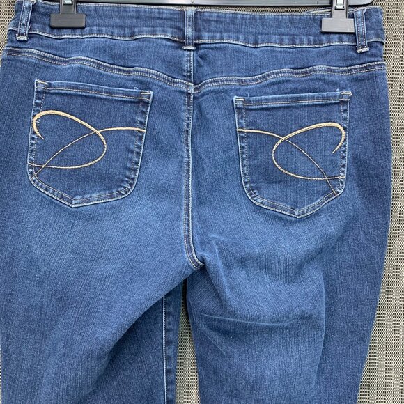 Chicos So Slimming Jeans Womens Size 2 Medium Wash Straight Leg Stretch Denim - Picture 11 of 11
